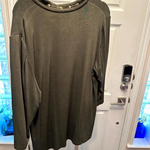 Chico’s Travelers Chain-Detail Olive Color Top Size 4 (XXl 2XL 20) - Picture 7 of 7